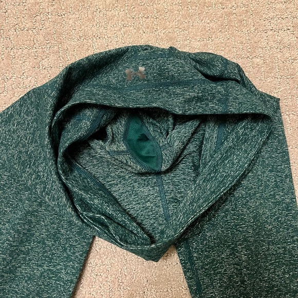 Under Armour womens green capri tights size small - Picture 2 of 2